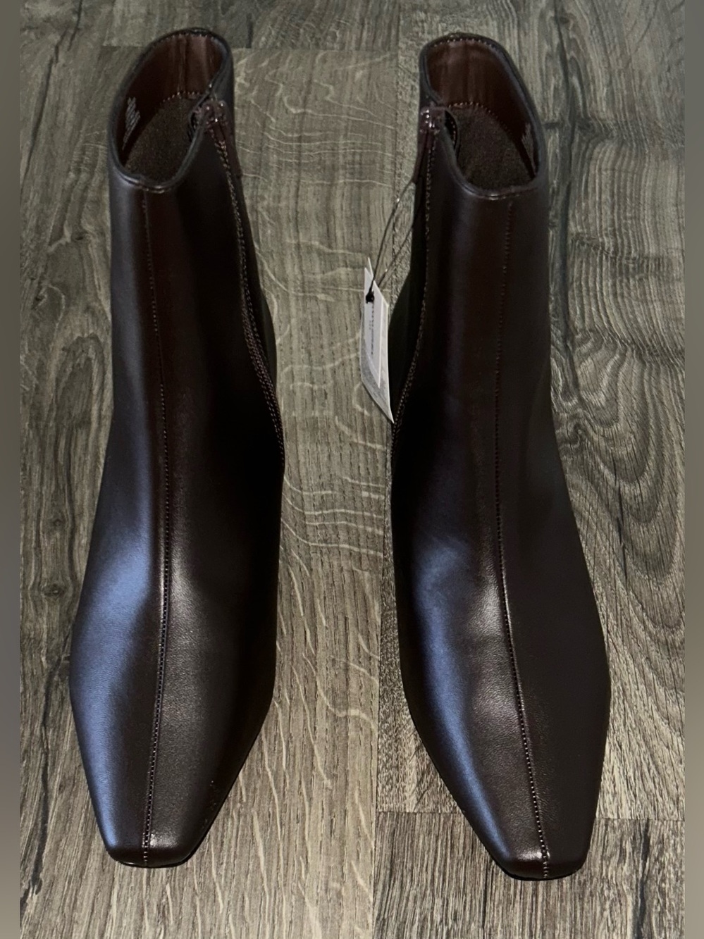 Banana Republic Brown Vegan Leather Ankle Booties Classic Zip Chelsea Style